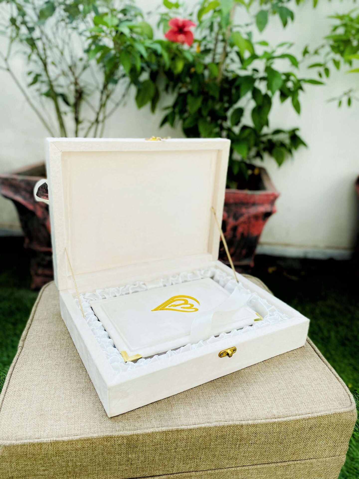 Fancy Quran e Pak-( Velvet With Wooden Rehl Box )